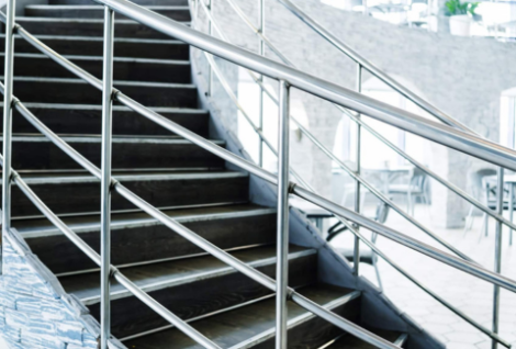 Outdoor vs. Indoor Handrails: Key Differences and Best Options