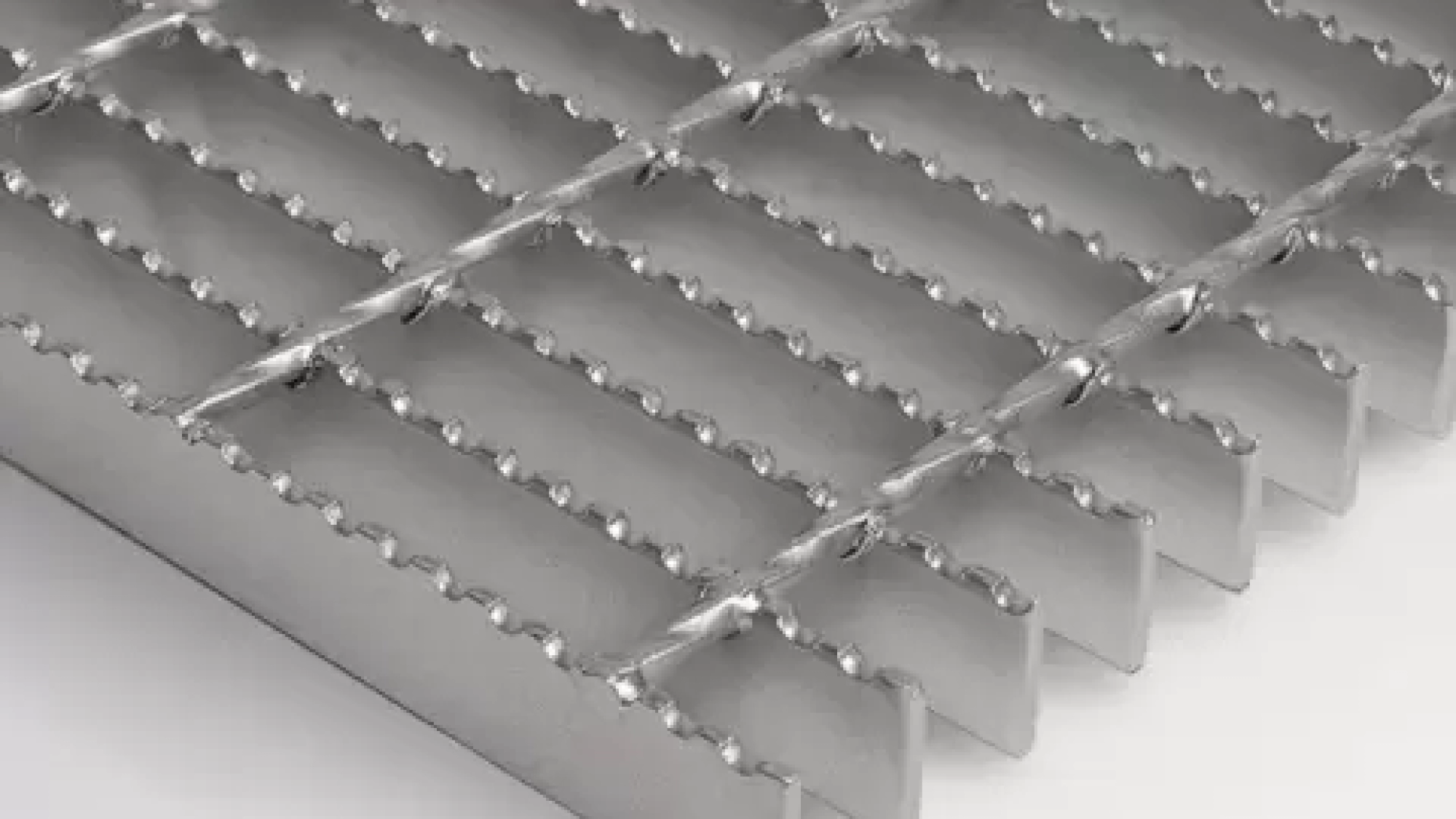 Custom Steel Grating: When to Opt for Tailor-Made Solutions?
